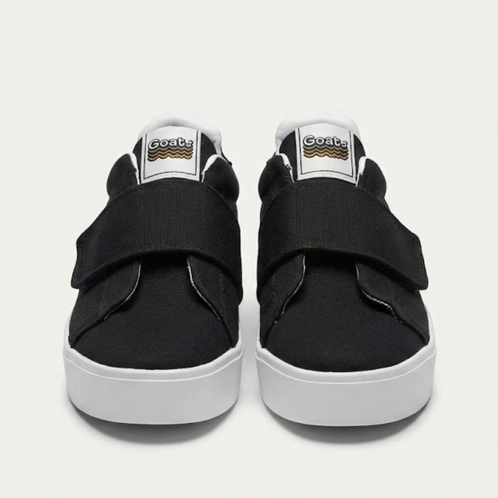 NWT Goats Black Walking Shoes Size 9.5 - Easy-On Canvas Sneakers